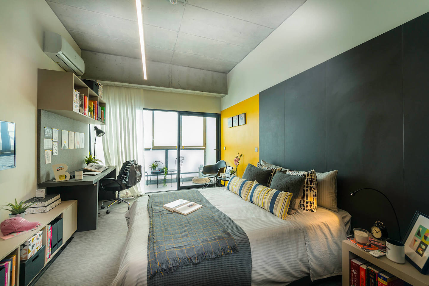 Zimmer im Studentenwohnheim für Medizinstudierende an der University of Nicosia auf Zypern.