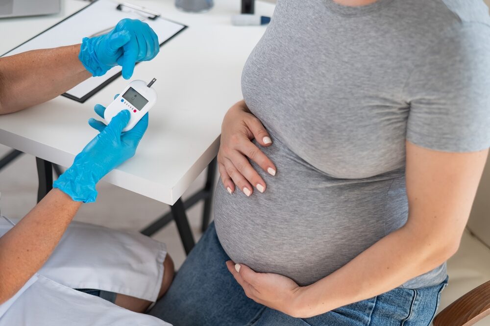 The,Doctor,Checks,The,Blood,Sugar,Level,Of,A,Pregnant